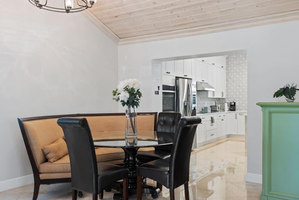 Las Olas Villa With Heated Salt Water Pool Fort Lauderdale Exterior foto